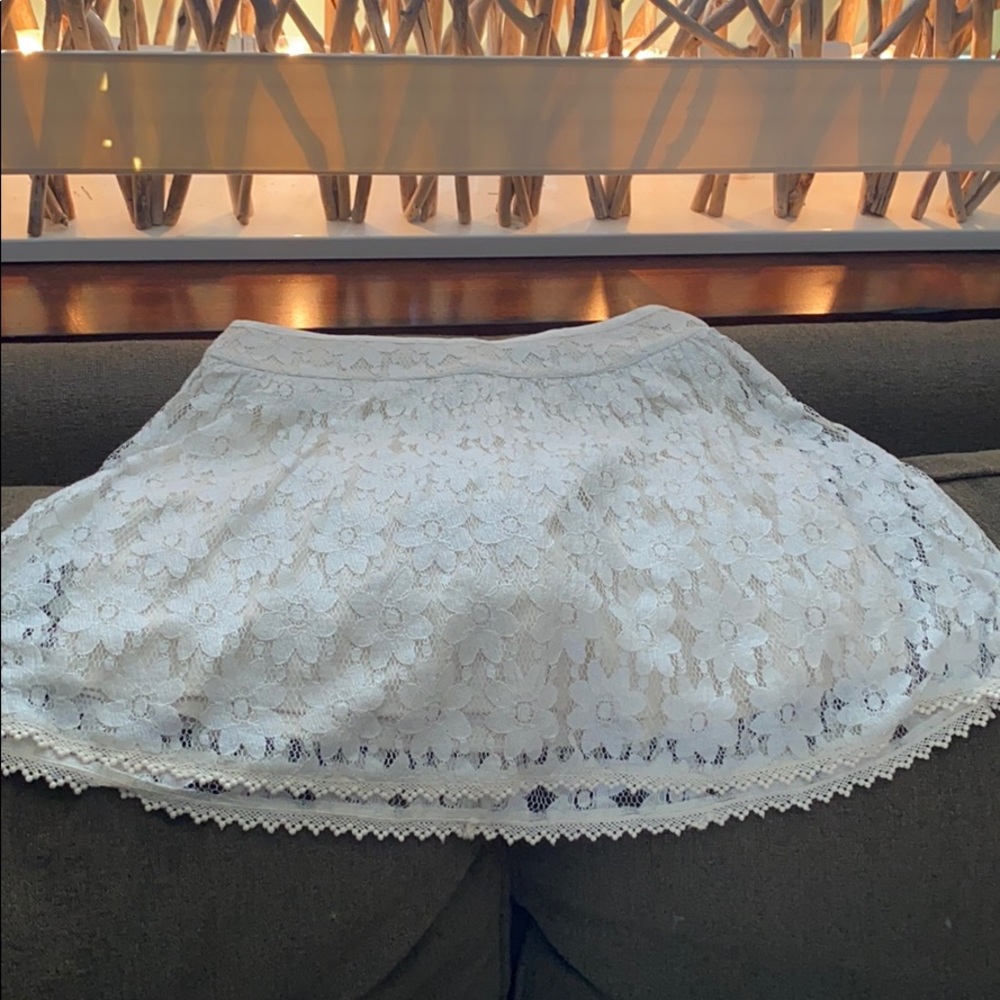 American Eagle Ivory Lace Skirt NWT 4